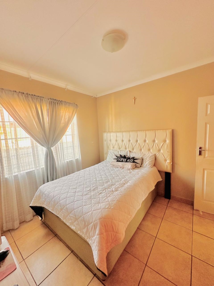 3 Bedroom Property for Sale in Waterval East North West
